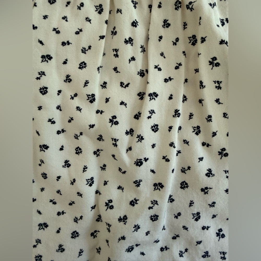 Brandy Melville Short Sleeve Top - One Size - Picture 4 of 4